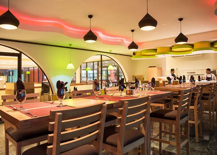 Margaritaville Beach Resort Playa Flamingo